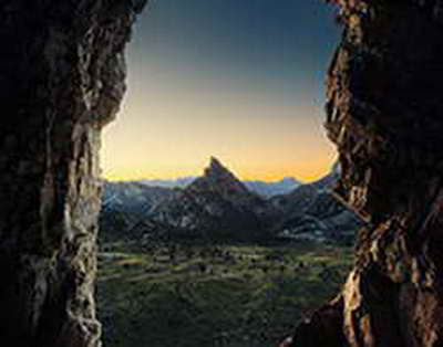 A revolutionary step from Apple: a folding iPhone and a frameless future